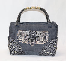 Cargar imagen en el visor de la galería, Bolso de mano Denim Dolls deCrea
